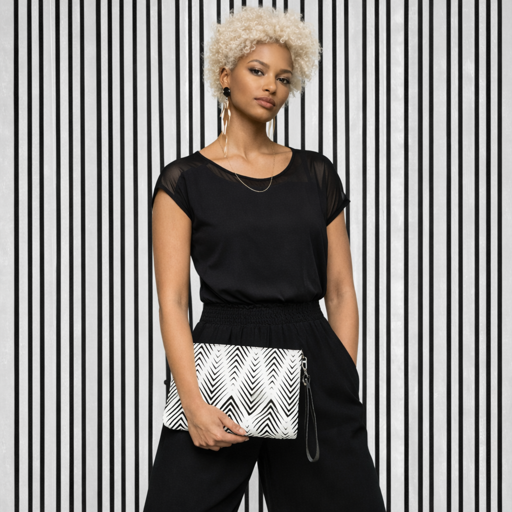 The Silent Applause - Leather Crossbody Accessories Bag